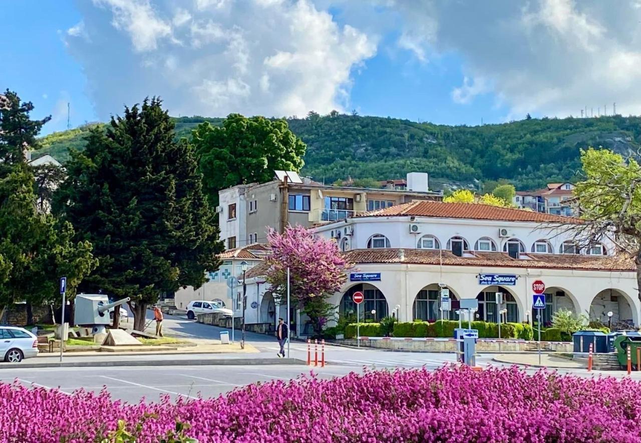 Sea Square Hotel Baltschik Exterior foto